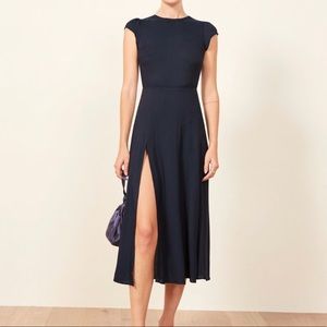 Reformation Gavin dress navy size 2